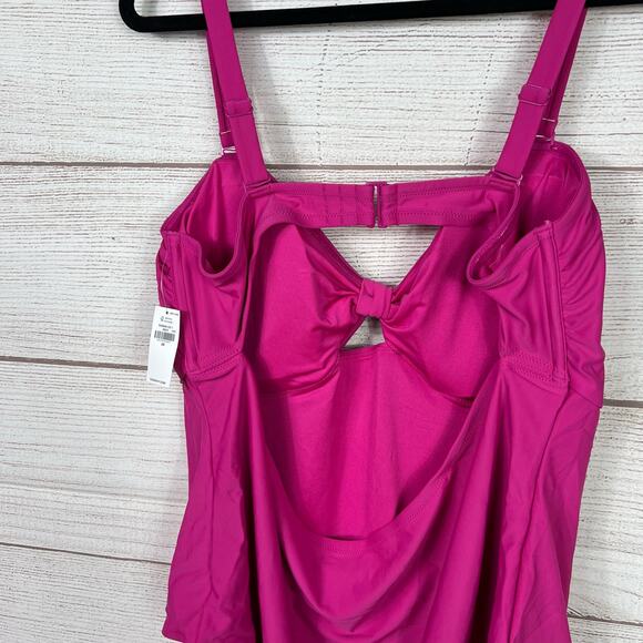 Old Navy Plus Size Tie-Front Keyhole Bandeau-Style One-Piece Swimsuit Size 3X - Picture 10 of 11